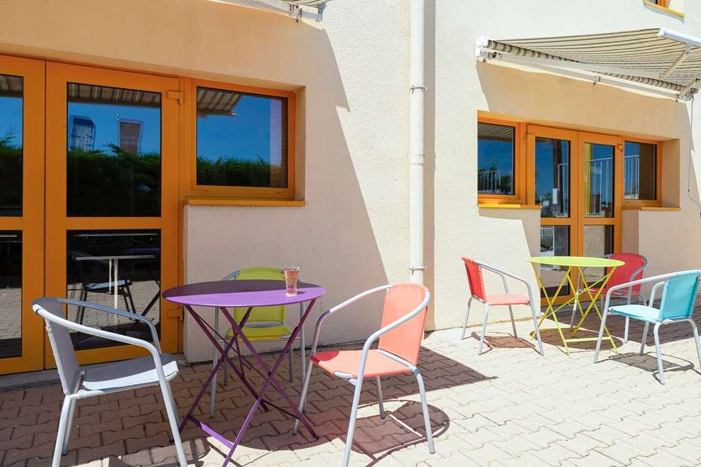 贝济耶东原生酒店 Villeneuve-lès-Béziers 外观 照片
